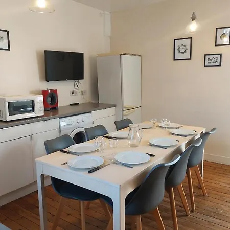 Les Belles Terrasses Dieppe: Tranquil Apartments with Green Avenue Views Exterior photo