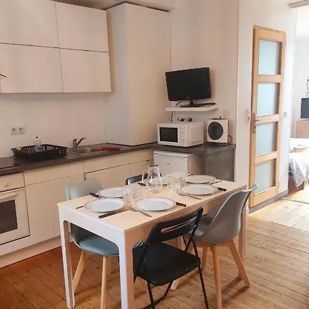 Les Belles Terrasses Dieppe: Tranquil Apartments with Green Avenue Views Exterior photo