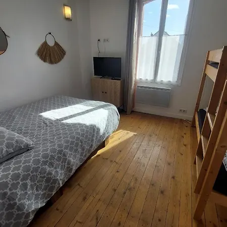 Les Belles Terrasses Dieppe: Tranquil Apartments with Green Avenue Views Exterior photo