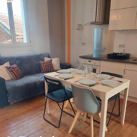 Les Belles Terrasses Dieppe ,3 Appartements , Le Vegetal De 1 A 8 Personnes , Le Tropical De 1 A 6 Personnes , Le Floral Avec Terrasse De 1 A 3 Personnes , Quartier Calme Au Stationnement Gratuit A Cote De L'Avenue Verte Exterior photo