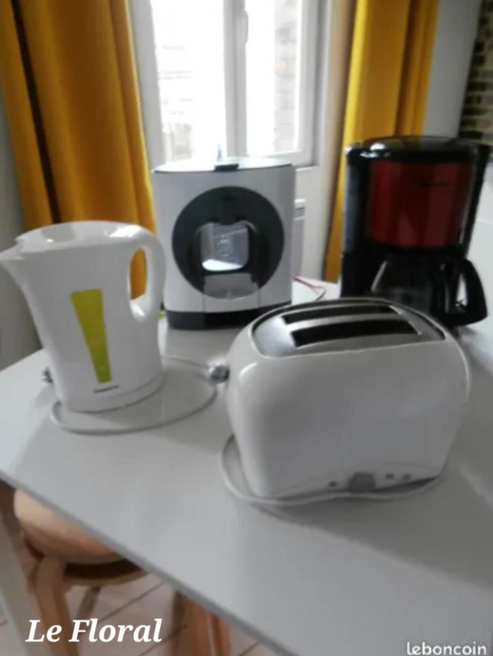 Apartment Les Belles Terrasses ,3 , Le Vegetal De 1 A 8 Personnes , Le Tropical De 1 A 6 Personnes , Le Floral Avec Terrasse De 1 A 3 Personnes , Quartier Calme Au Stationnement Gratuit A Cote De L'avenue Verte Dieppe