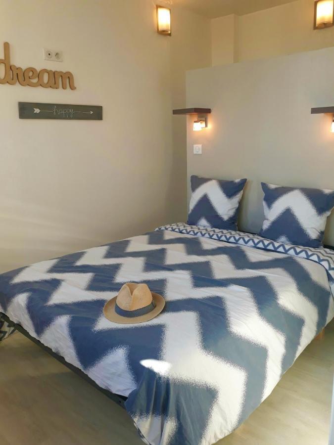 Les Belles Terrasses Dieppe: Tranquil With Avenue Views Apartment *